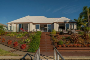The Island Resort - Whitianga Holiday Home